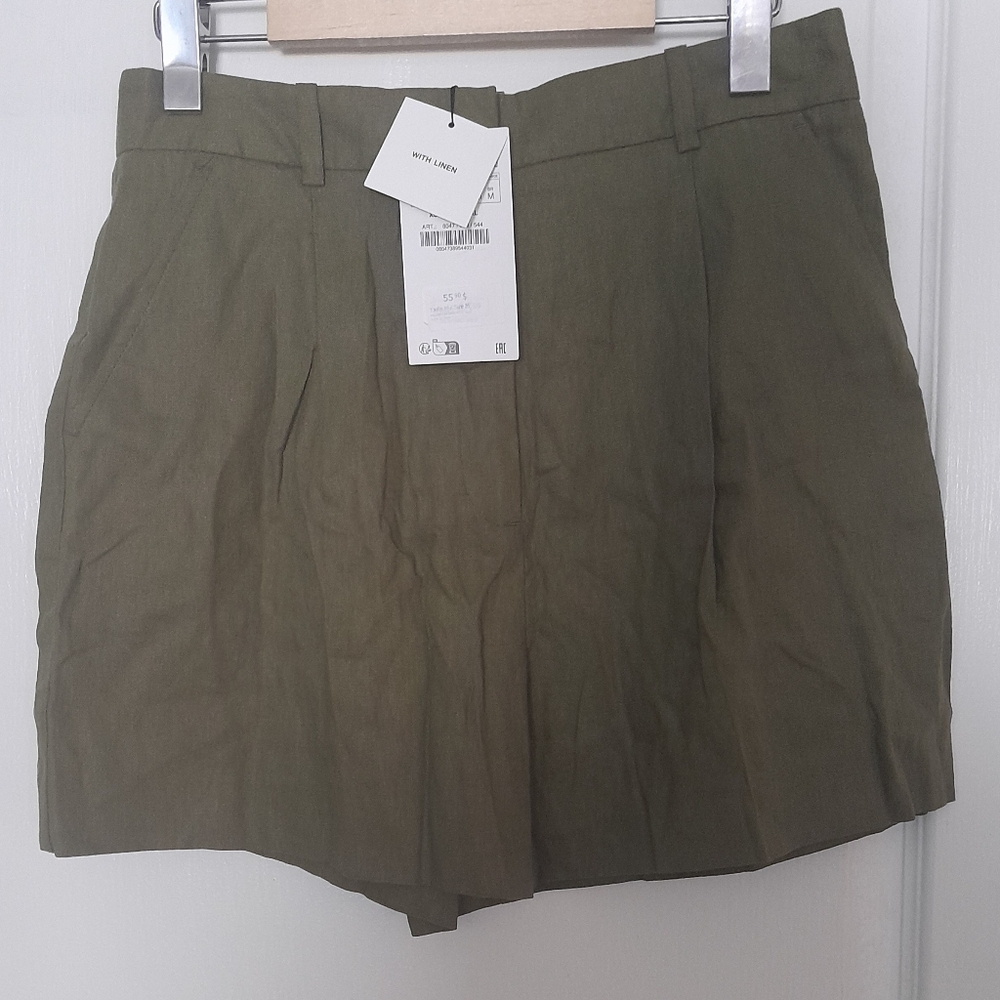 Zara Olive Green Pleated Shorts